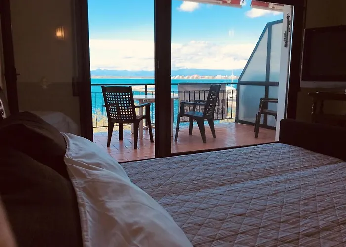 Blue Bay روساس