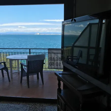 Blue Bay Apartment *