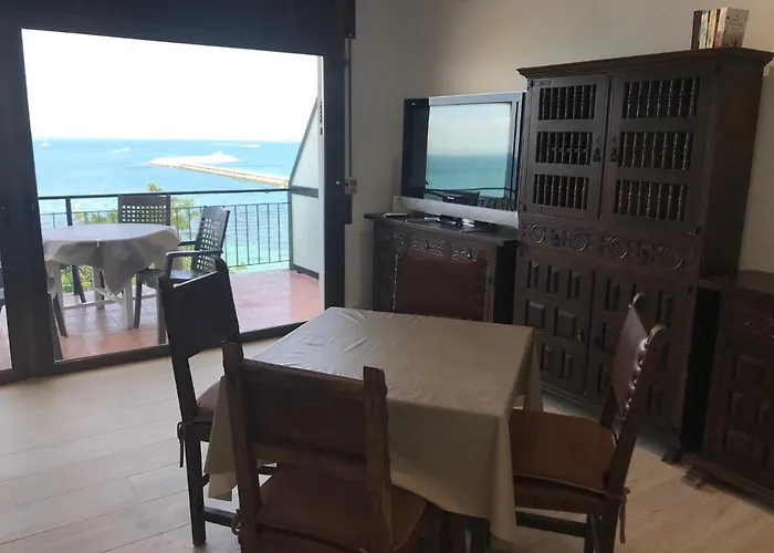 Blue Bay Apartment *